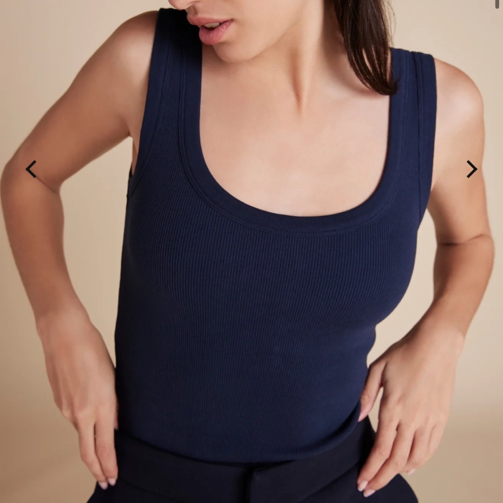 THE SCOOP IT UP TANK IN NAVY